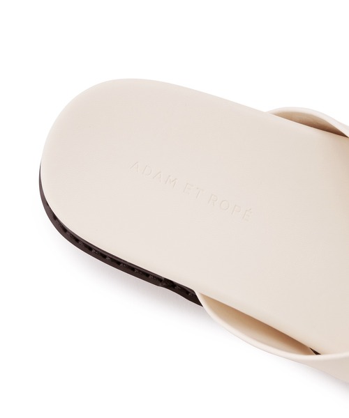 ADAM ET ROPE'(アダムエロペ)の「ボリュームソールトングサンダル(サンダル・レディース・キナリ/ブラック・24.5cm/23.5cm/24.0cm/23.0cm)」の14枚目の写真