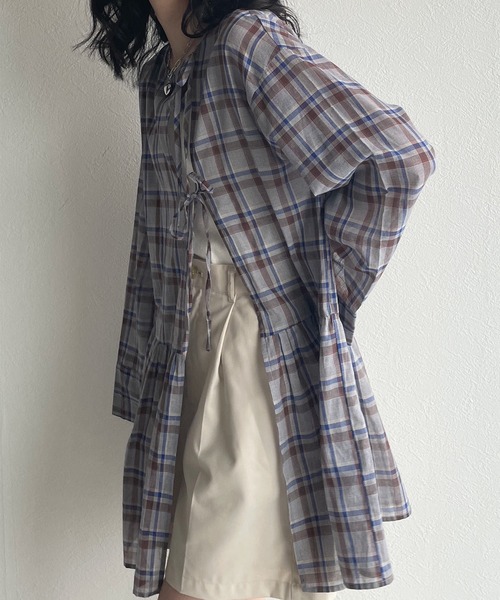 w closet(ダブルクローゼット)の「前リボンティアードチュニックはおり(シャツ/ブラウス・レディース・ブルー/グリーン・FREE)」の6枚目の写真