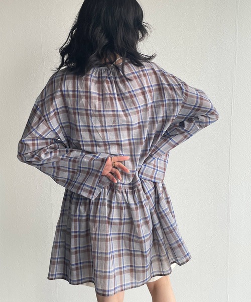 w closet(ダブルクローゼット)の「前リボンティアードチュニックはおり(シャツ/ブラウス・レディース・ブルー/グリーン・FREE)」の7枚目の写真