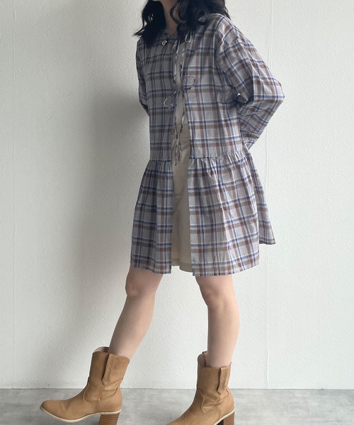 w closet(ダブルクローゼット)の「前リボンティアードチュニックはおり(シャツ/ブラウス・レディース・ブルー/グリーン・FREE)」の8枚目の写真