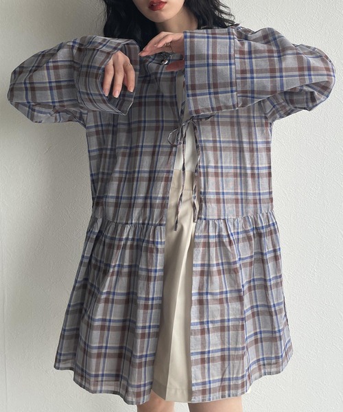 w closet(ダブルクローゼット)の「前リボンティアードチュニックはおり(シャツ/ブラウス・レディース・ブルー/グリーン・FREE)」の10枚目の写真