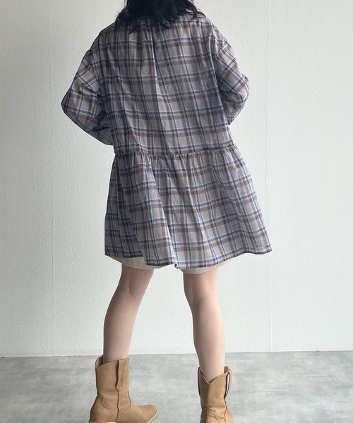 w closet(ダブルクローゼット)の「前リボンティアードチュニックはおり(シャツ/ブラウス・レディース・ブルー/グリーン・FREE)」の11枚目の写真