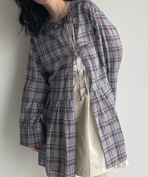 w closet(ダブルクローゼット)の「前リボンティアードチュニックはおり(シャツ/ブラウス・レディース・ブルー/グリーン・FREE)」の14枚目の写真