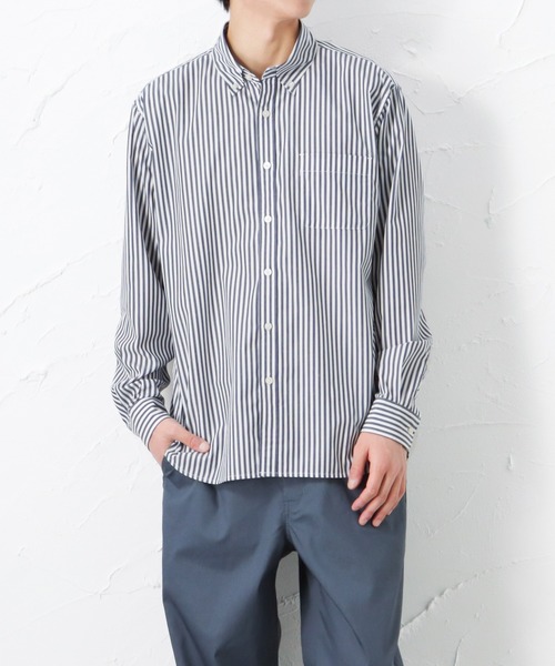 NAVY（ネイビー）の「SOLOTEX(R)使用 リネン混ストライプ 長袖 ボタンダウンシャツ（シャツ/ブラウス・メンズ・ブルー/ネイビー・M/XL/S/L）」の2枚目の写真