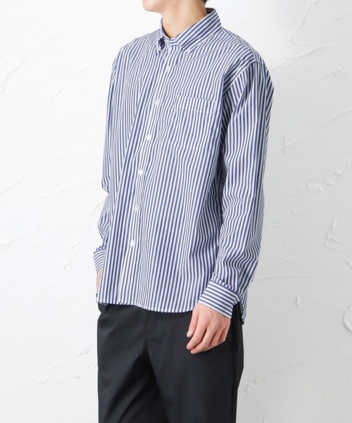 NAVY（ネイビー）の「SOLOTEX(R)使用 リネン混ストライプ 長袖 ボタンダウンシャツ（シャツ/ブラウス・メンズ・ブルー/ネイビー・M/XL/S/L）」の3枚目の写真
