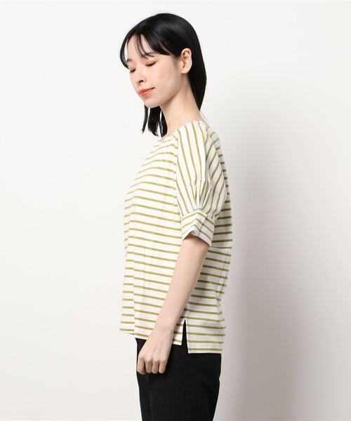 BELLUNA(ベルーナ)の「綿100%袖デザインプルオーバー(Tシャツ/カットソー・レディース・ブラック/ホワイト×ネイビー/ホワイト×ライム/コーラル・MEDIUM/LARGE/X-LARGE)」の14枚目の写真