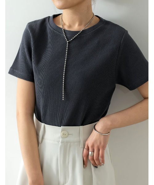Re:EDIT（リエディ）の「[日本製][小さいサイズ有]ワッフルコットンコンパクトTシャツ（Tシャツ/カットソー・レディース・ホワイト/チャコールグレー/ブラック/カーキ・SMALL/MEDIUM/LARGE/X-SMALL）」の3枚目の写真