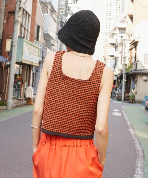 Auntie Rosa Holiday（アンティローザホリデー）の「スクエアジャガードニットタンク（タンクトップ・レディース・オフホワイト/ブルー/オレンジ・FREE）」の18枚目の写真
