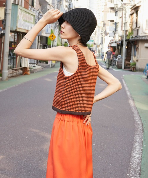 Auntie Rosa Holiday（アンティローザホリデー）の「スクエアジャガードニットタンク（タンクトップ・レディース・オフホワイト/ブルー/オレンジ・FREE）」の14枚目の写真