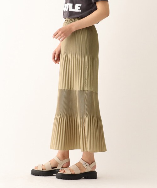 OPAQUE.CLIP（オペークドットクリップ）の「◆【C】ライトタフタ ティアードプリーツスカート（スカート・レディース・キャメル/ブラック/グリーン・40/36/38）」の8枚目の写真