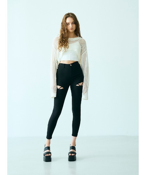 ENVYM（アンビー）の「クロップドメッシュニットＰＯ（ニット/セーター・レディース・ホワイト/オレンジ/ブラック・FREE）」の10枚目の写真