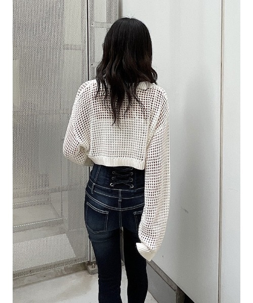 ENVYM（アンビー）の「クロップドメッシュニットＰＯ（ニット/セーター・レディース・ホワイト/オレンジ/ブラック・FREE）」の13枚目の写真