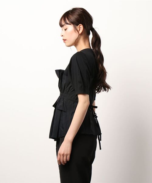 AZUL by moussy（アズールバイマウジー）の「BUSTIER LAYERED TOPS/ビスチェレイヤードトップス（Tシャツ/カットソー・レディース・ブラック/ブラック系その他/ベージュ系その他/イエロー系その他・SMALL/MEDIUM）」の6枚目の写真