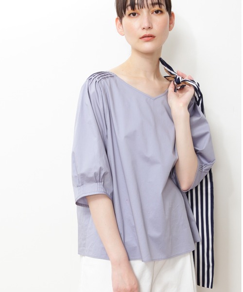 human woman(ヒューマンウーマン)の「◆ピンタックブラウス(シャツ/ブラウス・レディース・ブルー/ネイビー/ホワイト系その他・MEDIUM)」の3枚目の写真