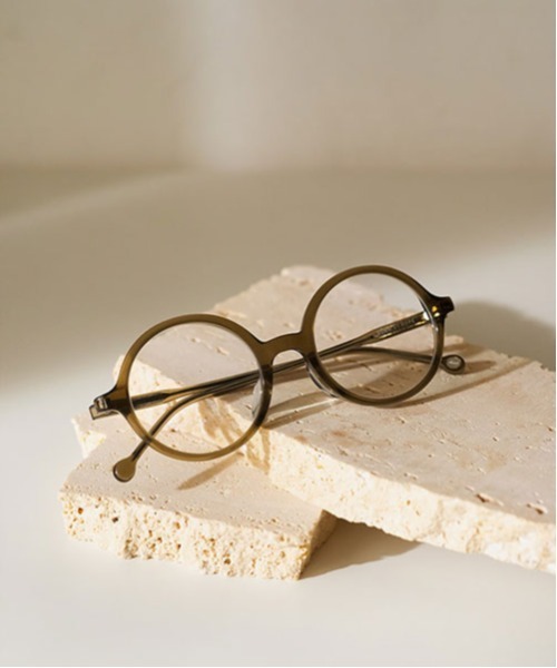 ADAM ET ROPE'(アダムエロペ)の「ラウンド型 めがね|Zoff|ADAM ET ROPE'(メガネ・レディース・ブラウン/グリーン/ブラック・FREE)」の21枚目の写真