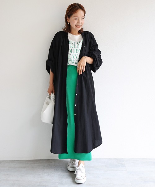 andme（アンドミー）の「コットン半袖オーバーサイズロゴプリントTシャツ（Tシャツ/カットソー・レディース・チャコールグレー/ベージュ/ネイビー/ホワイト×グリーン/ホワイト×グレー/ホワイト×パープル/パープル/ホワイト×ブラウン・M）」の18枚目の写真