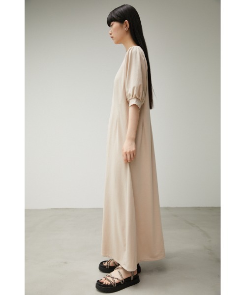 AZUL by moussy（アズールバイマウジー）の「WAIST TACK A-LINE CUT ONEPIECE/ウエストタックエーラインカットワンピース（ワンピース・レディース・ダークオレンジ/ライトベージュ/ブラック/ダークグリーン・MEDIUM/SMALL）」の19枚目の写真