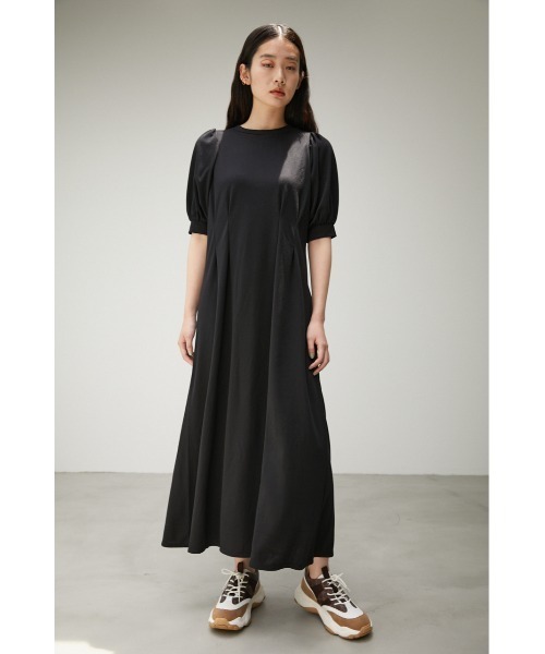 AZUL by moussy（アズールバイマウジー）の「WAIST TACK A-LINE CUT ONEPIECE/ウエストタックエーラインカットワンピース（ワンピース・レディース・ダークオレンジ/ライトベージュ/ブラック/ダークグリーン・MEDIUM/SMALL）」の8枚目の写真