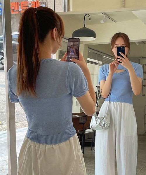 SONA(ソナ)の「SONA ユニーククロップ半袖ニット(ニット/セーター・レディース・スカイブルー/ブラック/アイボリー/ピンク・FREE)」の8枚目の写真