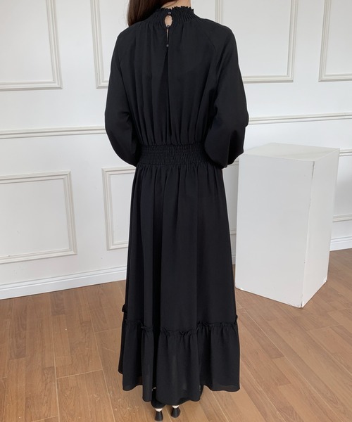 ECLIN（エクラン）の「パフスリーブシャーリングティアードマキシワンピース（ワンピース・レディース・ブラック/ネイビー/ブラウン/グリーン・FREE）」の20枚目の写真