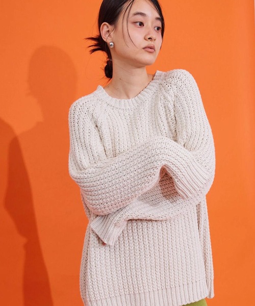 AMERICAN HOLIC（アメリカンホリック）の「ざっくりラグランニットプルオーバー（ニット/セーター・レディース・ネイビー/サックスブルー/イエロー/アイボリー・M/L）」の2枚目の写真