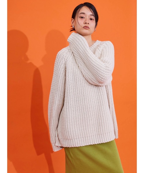 AMERICAN HOLIC（アメリカンホリック）の「ざっくりラグランニットプルオーバー（ニット/セーター・レディース・ネイビー/サックスブルー/イエロー/アイボリー・M/L）」の9枚目の写真