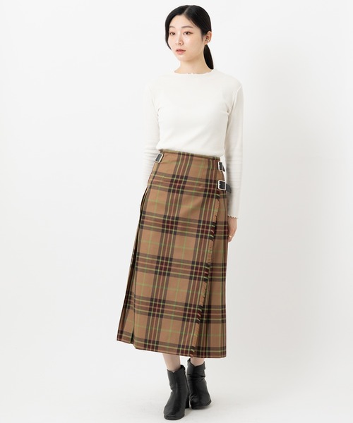 O'NEIL of DUBLIN(オニールオブダブリン)の「O'NEIL OF DUBLIN オニールオブダブリン ウーステッドウール100% ロングスカート 83cm Wワイドベルト(スカート・レディース・チャコールグレー/ダークグリーン/ベージュ/ネイビー/ブラウン/カーキ/イエロー/ブルー/ブラック×ホワイト/ダークブルー/ブルー系その他/ブルー系その他2/ブルー系その他3/ブラック/ブラック系その他/ネイビー系1/ライトグレー/ライトブラウン/ダークパープル/ピンク/シルバーグレー/グリーン/ブラウン×イエロー/レンガ/イエロー× ブルー/グレー/レッド/パープル/ブルー系その他6/ブルー系その他5/ブルー系その他4/グレー系その他2/パープル系その他/ブラウン系その他/グレー系その他/ダークベージュ/パープル系/グリーン系/グリーン系その他/マスタード/ホワイト×ネイビー/ダークグレー/グレー系その他3/グリーン系その他2/オレンジ/ベージュ系その他/ホワイト×グリーン/ブラウン系その他2/ウィート/ブルー系その他7/グレイッシュブルー/ブラウン系その他3/グレー系その他4/グリーン系その他3・6/8/10/12/14/4)」の22枚目の写真