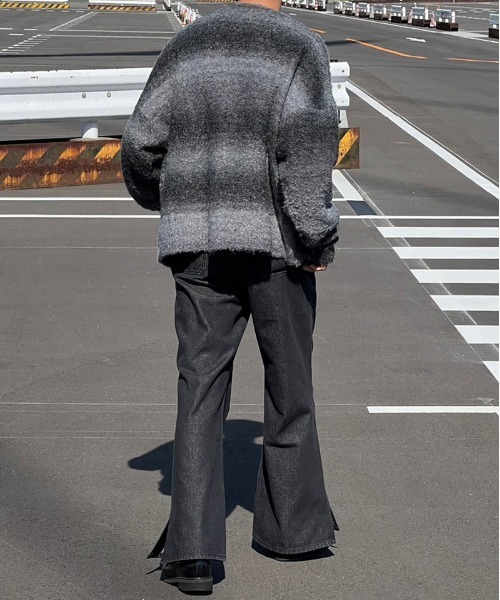 kutir（クティール）の「グラデーションニットカーディガン（カーディガン/ボレロ・メンズ・ブラック/ブラウン・MEDIUM/LARGE）」の7枚目の写真