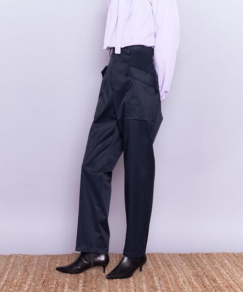 AEWEN MATOPH(イウエン マトフ)の「<AEWEN MATOPH>CU/C サテン ポケット テーパードパンツ(カーゴパンツ・レディース・ベージュ/ネイビー・36/38)」の6枚目の写真