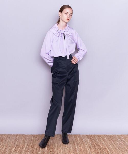 AEWEN MATOPH(イウエン マトフ)の「<AEWEN MATOPH>CU/C サテン ポケット テーパードパンツ(カーゴパンツ・レディース・ベージュ/ネイビー・36/38)」の8枚目の写真