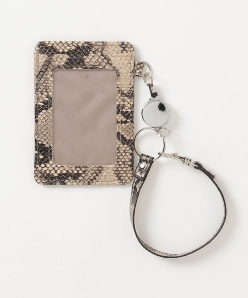 FUNALIVE（ファンアライブ）の「BNS select リール付パスケース（合成皮革）（パスケース・メンズ・キャメル/ホワイト/イエロー/ネイビー/ライトブルー/ライトピンク/ブラック/ブルー/グレー系その他/ベージュ系その他/ブラック系その他・FREE）」の12枚目の写真