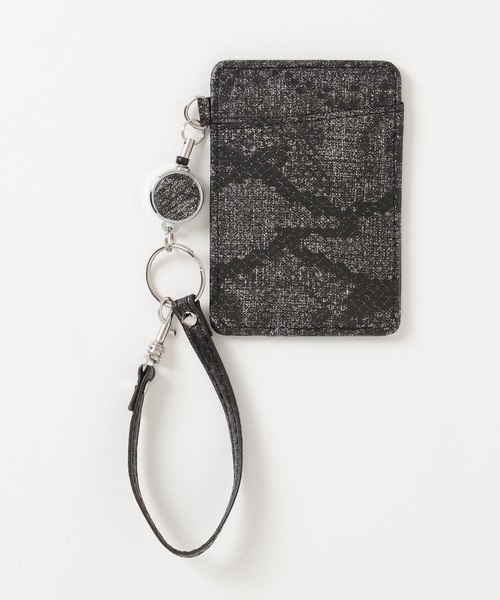 FUNALIVE（ファンアライブ）の「BNS select リール付パスケース（合成皮革）（パスケース・メンズ・キャメル/ホワイト/イエロー/ネイビー/ライトブルー/ライトピンク/ブラック/ブルー/グレー系その他/ベージュ系その他/ブラック系その他・FREE）」の21枚目の写真