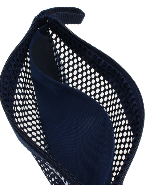 LBC(エルビーシー)の「Staff bag/MESH (クラッチバッグ・レディース・ホワイト/ネイビー・ONE SIZE)」の3枚目の写真