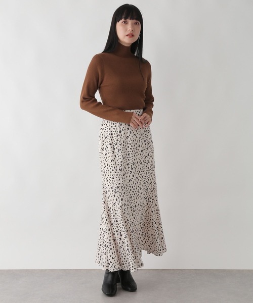 LOWRYS FARM(ローリーズファーム)の「12Gカラーリブタートル 294873(ニット/セーター・レディース・ホワイト/ブラウン/レッド/グリーン/ブラック・FREE)」の13枚目の写真