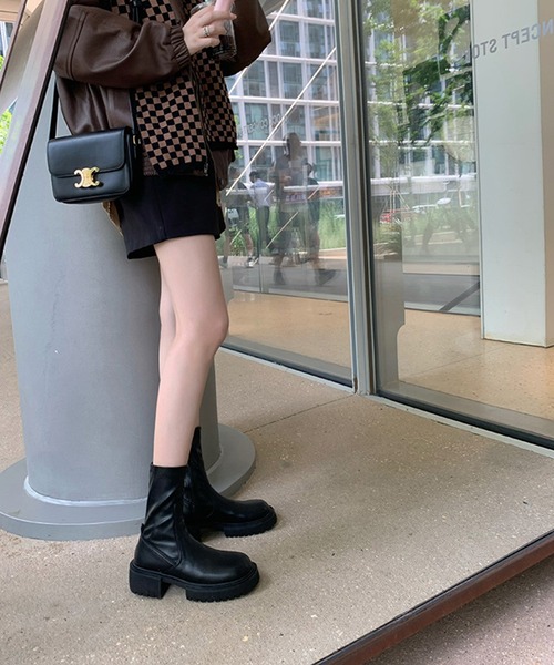 aimoha(アイモハ)の「厚底ソールストレッチショートブーツ(ブーツ・レディース・ブラック/ホワイト/ベージュ・23.5cm/23.0cm/22.5cm/24.0cm/24.5cm/25.0cm)」の22枚目の写真