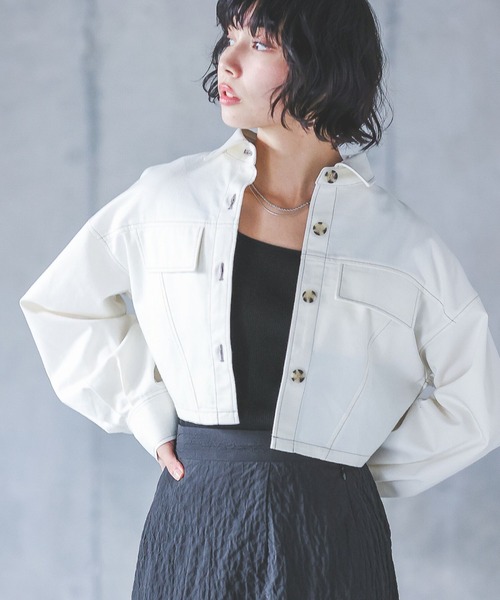 PAGEBOY(ページボーイ)の「ステッチワークショートジャケシャツ(シャツ/ブラウス・レディース・オフホワイト/ブラック/カーキ・FREE)」の2枚目の写真