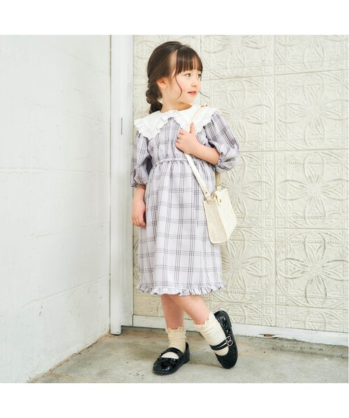 apres les cours（アプレレクール）の「【フォーマル対応】レーススクエアポシェット_アプレレクールマシェリ（ショルダーバッグ・キッズ・アイボリー・FREE）」の2枚目の写真