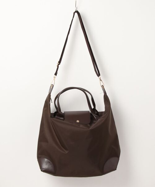 KOBE LETTUCE(コウベレタス)の「撥水加工&折り畳めるのが嬉しい!配色ビッグショルダートラベルボストンバッグ(ボストンバッグ・レディース・ブラウン/ベージュ/ブラック・FREE)」の5枚目の写真