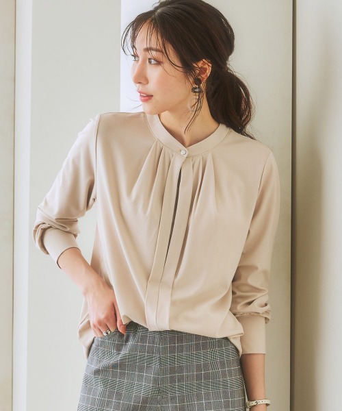 7days Life Styling（セブンデイズライフスタイリング）の「ブラウス見えシルケットポンチタックボタンカットソートップス（Tシャツ/カットソー・レディース・グレイッシュベージュ/オフホワイト/ブルーグリーン・S/L/M/LL）」の3枚目の写真