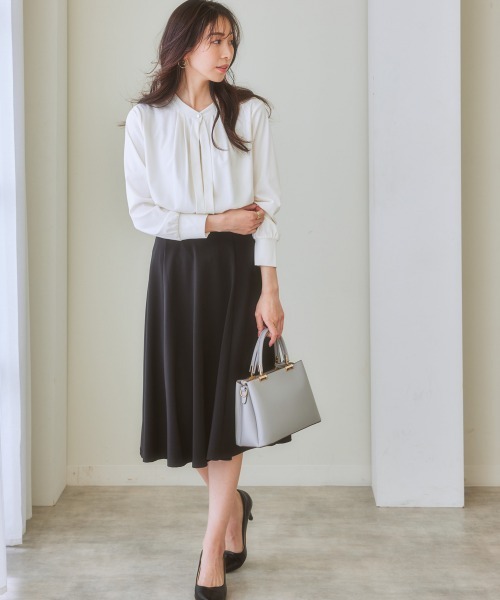 7days Life Styling（セブンデイズライフスタイリング）の「ブラウス見えシルケットポンチタックボタンカットソートップス（Tシャツ/カットソー・レディース・グレイッシュベージュ/オフホワイト/ブルーグリーン・S/L/M/LL）」の22枚目の写真