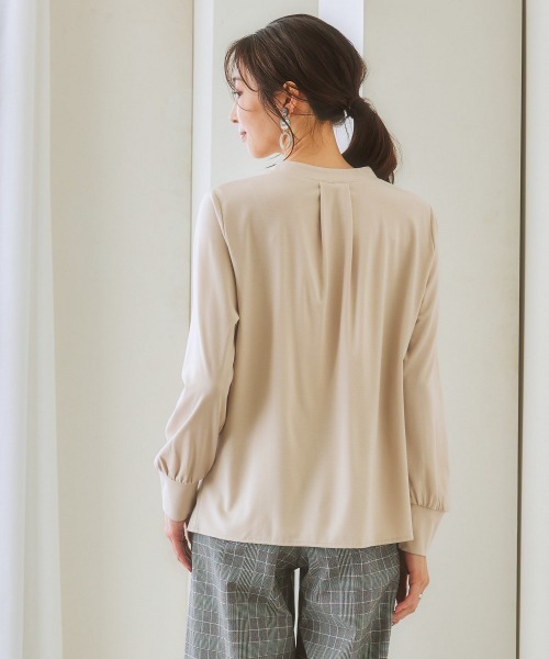 7days Life Styling（セブンデイズライフスタイリング）の「ブラウス見えシルケットポンチタックボタンカットソートップス（Tシャツ/カットソー・レディース・グレイッシュベージュ/オフホワイト/ブルーグリーン・S/L/M/LL）」の8枚目の写真