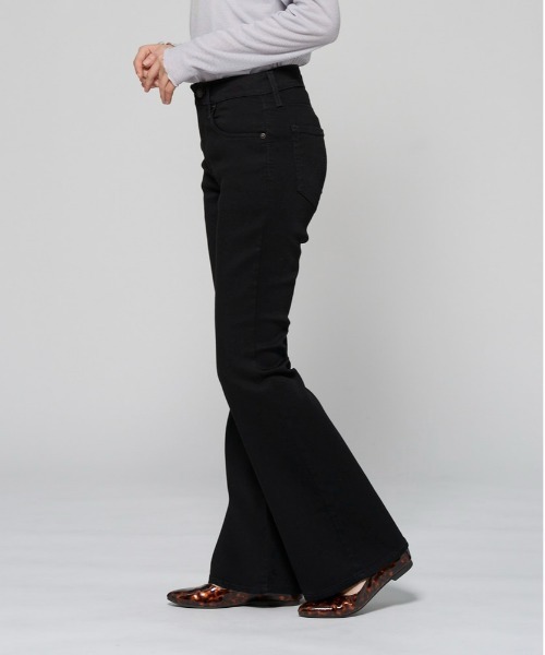 Levi's(リーバイス)の「【Levi's】ハイライズフレアパンツ(その他パンツ・レディース・ブラック・24inch/25inch/26inch/27inch)」の7枚目の写真