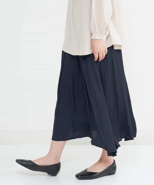 a.v.v（アーヴェヴェ）の「【イージーケア】サテンギャザーフレアスカート（スカート・レディース・ベージュ/グリーン/ネイビー/ブルー/チャコールグレー/モカ・40/38/42/36/34）」の16枚目の写真