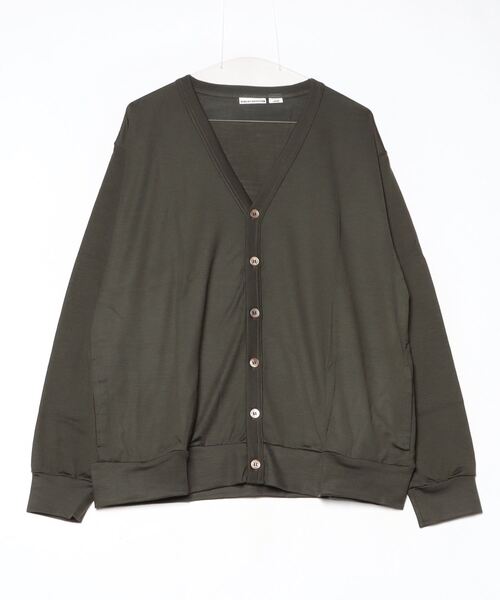 BURLAP OUTFITTER（バーラップアウトフィッター）の「MERINO C&S CARDIGAN / メリノ カットアンドソーン カーディガン（カーディガン/ボレロ・メンズ・ブラック/チャコールグレー/オリーブドラブ/ベージュ系その他・SMALL/MEDIUM/LARGE/X-LARGE）」の4枚目の写真