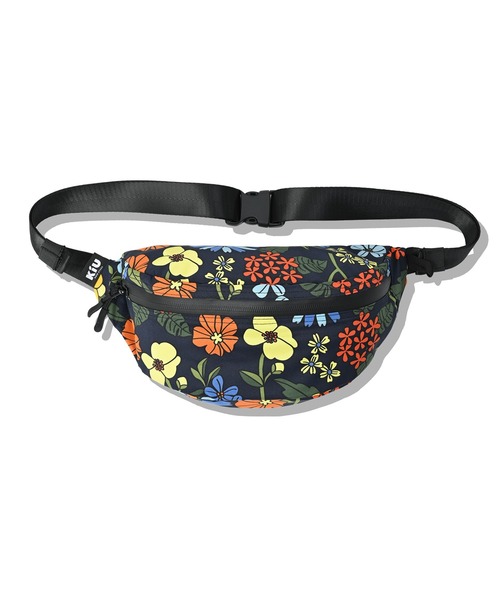 KiU(キウ)の「ウォータープルーフ ミニボディバッグ(ボディバッグ/ウエストポーチ・レディース・ブラック/アニマル/ブルー系その他2/ホワイト×ブルー/ブルー系その他/レッド系その他/カラフル/ホワイト系その他/ブラック×カーキ/ブラック系その他/タイガーカモ/ブラック系その他3/ブラック系その他2・FREE)」の13枚目の写真