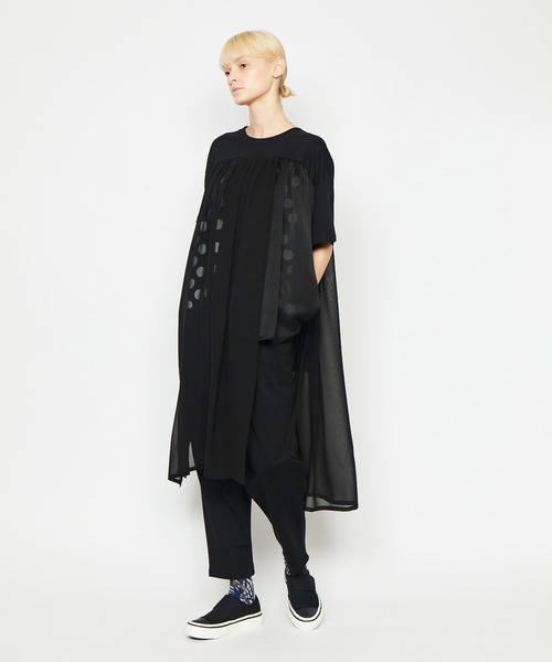 gomme（ゴム）の「ドットＰ天竺　レイヤーＴ（Tシャツ/カットソー・レディース・ブラック×ホワイト・MEDIUM）」の4枚目の写真