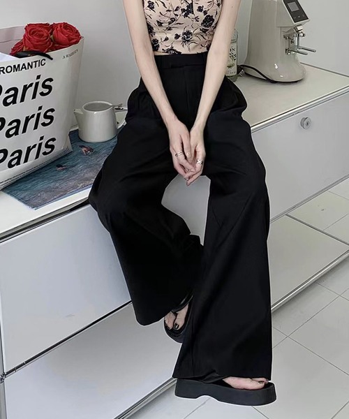 me+em select(ミームセレクト)の「【 2color / 3size 】ツータックハイウエストヘビーワイドスラックス(スラックス・レディース・ベージュ/ブラック・MEDIUM/LARGE/SMALL)」の2枚目の写真