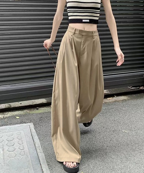 me+em select(ミームセレクト)の「【 2color / 3size 】ツータックハイウエストヘビーワイドスラックス(スラックス・レディース・ベージュ/ブラック・MEDIUM/LARGE/SMALL)」の5枚目の写真