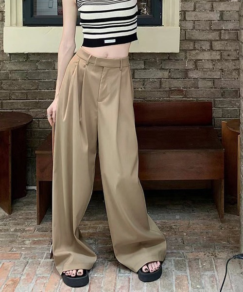 me+em select(ミームセレクト)の「【 2color / 3size 】ツータックハイウエストヘビーワイドスラックス(スラックス・レディース・ベージュ/ブラック・MEDIUM/LARGE/SMALL)」の8枚目の写真