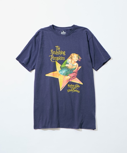 THRIFTY LOOK(スリフティールック)の「ヴィンテージライクプリントバンドTシャツ(Tシャツ/カットソー・メンズ・チャコールグレー/グレー/ブルー/ローズ/サックスブルー/ブラック/ホワイト/レッド/グリーン/レッド系その他/パープル/ネイビー/イエロー/ダークグレー/ダークブルー・X-LARGE)」の8枚目の写真